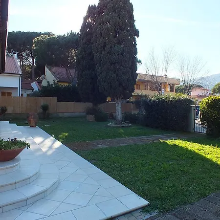Etrusca Villa Marina di Campo